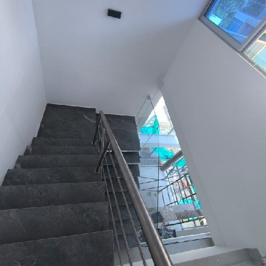 Cod: 21 CASA PARA ESTRENAR EN ALTOS DE LA CAROLINA Área de vivienda 263,98 MTS2